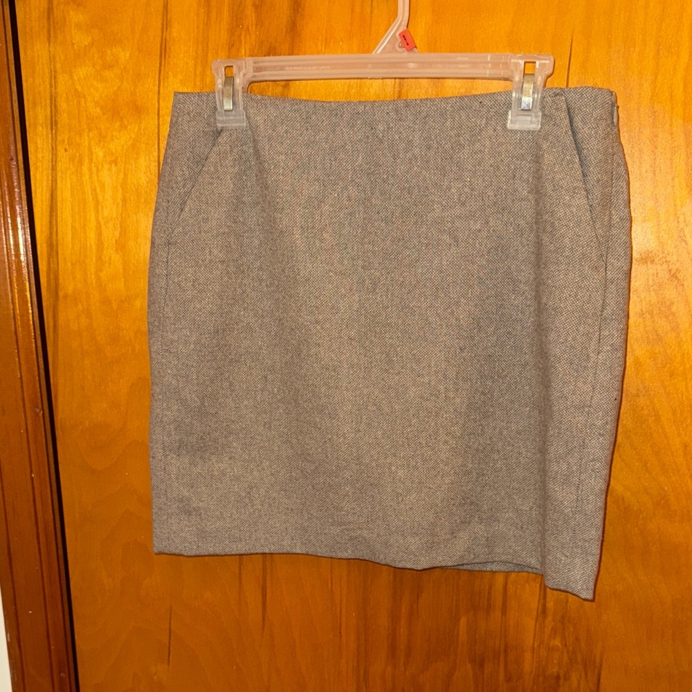 Wool Blend Mini Skirt w/ pockets - size 6